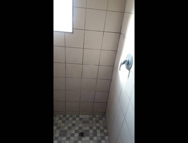 3 BEDROOM DUPLEX RENTED IN CHATSWORTH CENTRAL